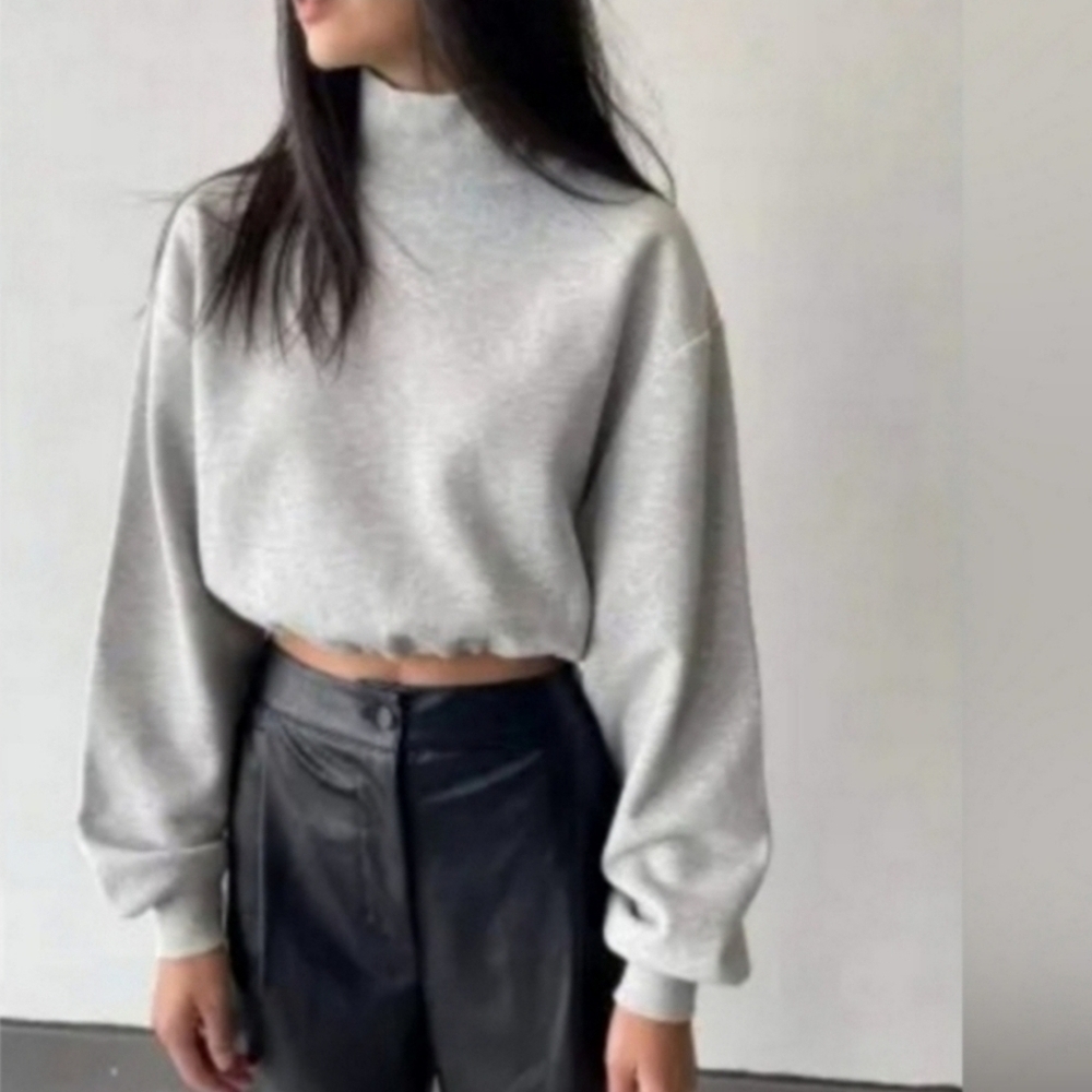 NWOT OAK+FORT Beige Cropped Sweatshirt size XS